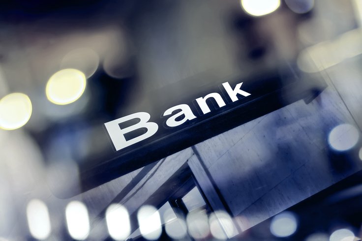 Banki w reklamie wideo online