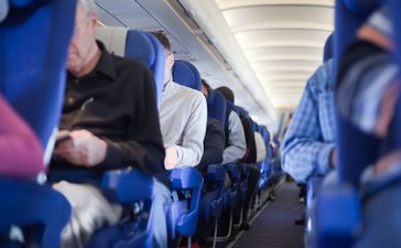 Poles make travel plans in January