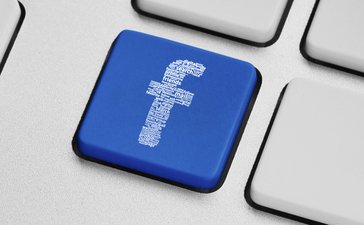Facebook 13 lat po uruchomieniu - opinie ekspertów
