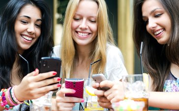 Říjen přinesl nárůst návštěvnosti společenských magazínů a zájmových webů