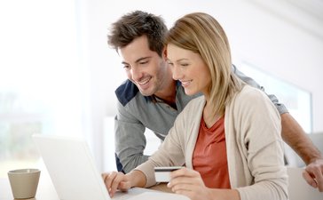 Již polovina českých uživatelů navštěvuje weby z oblasti e-commerce