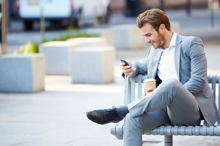 Spalio mėnesį daugėjo naršančių telefonais