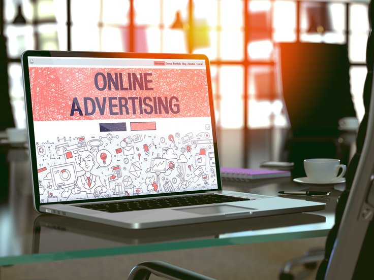 Połowa reklam w sieci nie jest zauważana przez internautów