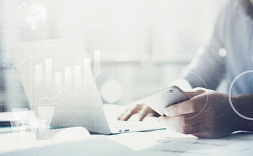 Kto klika w reklamy online?