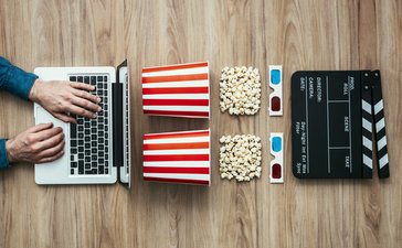 Okiem eksperta: Showmax vs. Netflix w reklamie wideo online