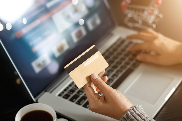 Internauci zaufali e-sklepom. Raport „E-commerce w Polsce 2018” już dostępny