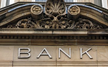 Ponad połowa polskich internautów na stronach banków