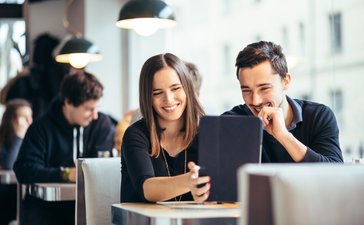Tablet users in Estonia spend the most time on news websites