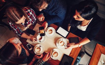 Interneta lietotāji Latvijā visaktīvākie darba dienās plkst. 22:00