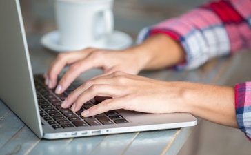 Interneta lapu Top 25 aprīlī, 2016