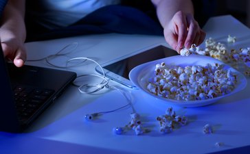 Ukraine: Age of TV and radio station websites users