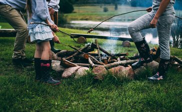 Aizvien vairāk Jāņus izvēlas svinēt lauku mājās