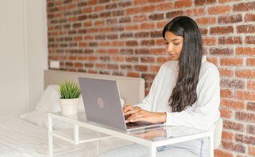 pexels-mikhail-nilov-9159417