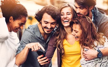 Top 15 Interneta lapas sieviešu un vīriešu vidū